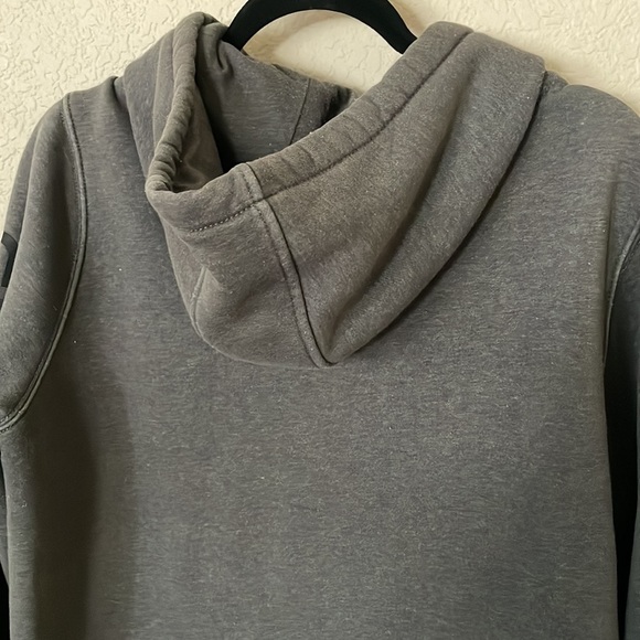 🧥 - Picture 5 of 7